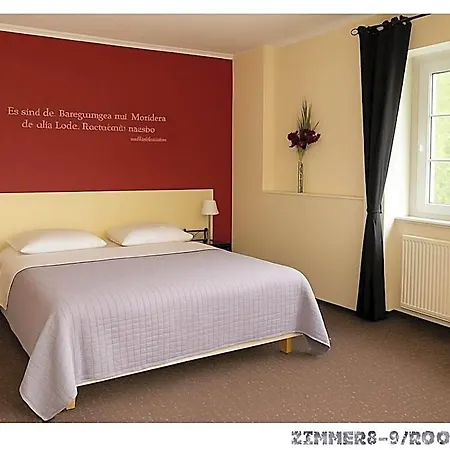 Boutique Romantik Im Hunsrueck מלון קסטלאון